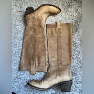 Guess boots